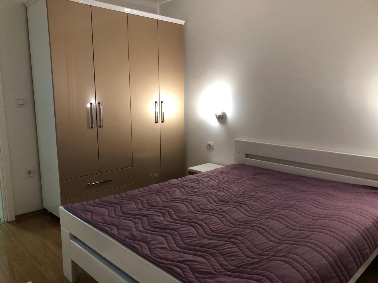 Ole Apartment I - In The City Center Скопие Екстериор снимка