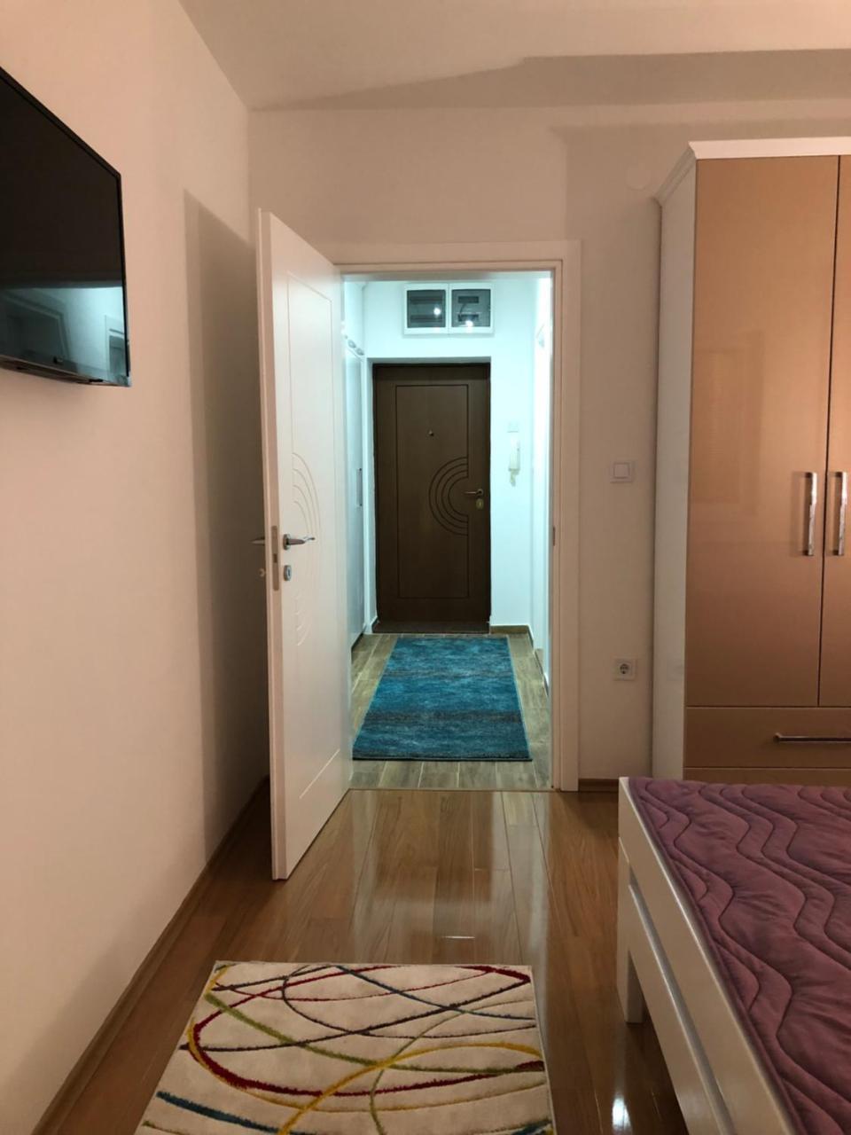 Ole Apartment I - In The City Center Скопие Екстериор снимка